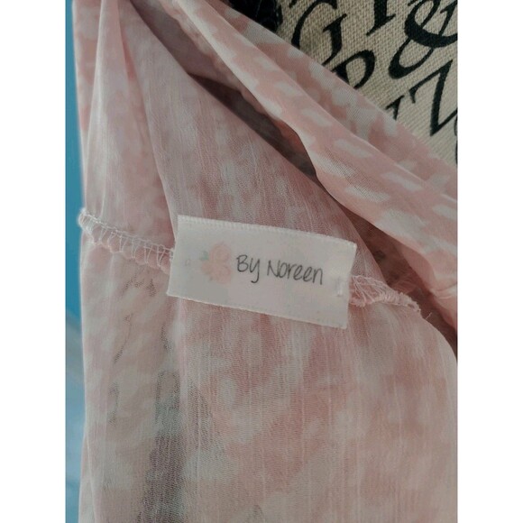 Women Infinity Scarf Boho Chic Pink Aztec Print Lightweight Fairy Neck Warmer. - Picture 4 of 10